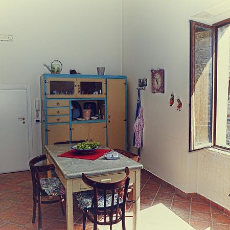 La Pietra D'Argento Bed & Breakfast Caserta Vecchia Exterior photo
