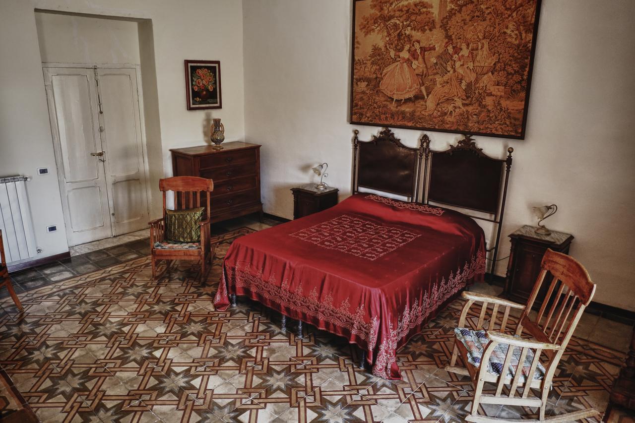 La Pietra D'Argento Bed & Breakfast Caserta Vecchia Exterior photo